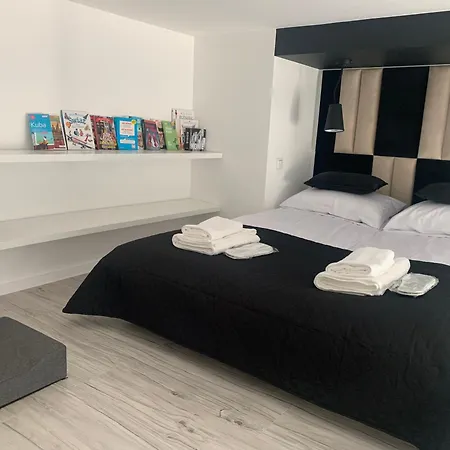 Apartment By Radecka Zarembowicza Lotnisko