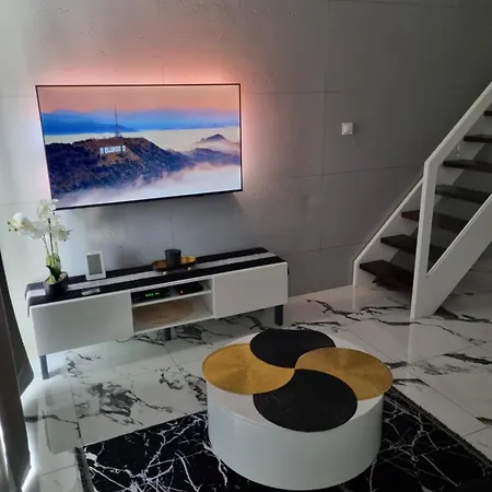 Apartment By Radecka Zarembowicza Lotnisko