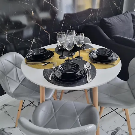 Apartment By Radecka Zarembowicza Lotnisko Wroclaw