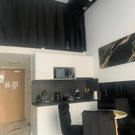 By Radecka Zarembowicza Lotnisko Apartment *
